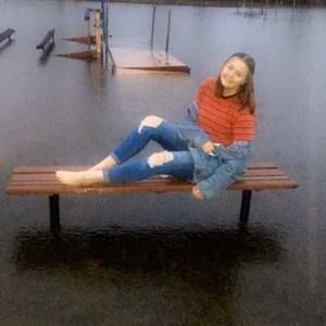 Meet your Posher, Chloe